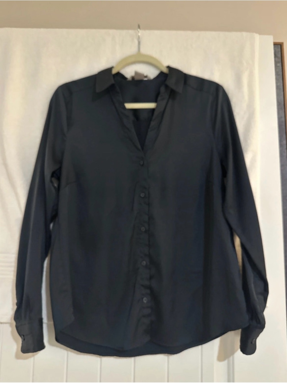 H&M Navy Blue Women's Classic Button-Down Blouse